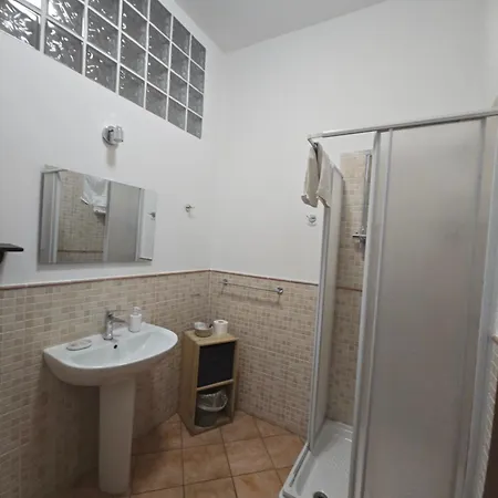 Le Stanze Di Ruggero Pensjonat